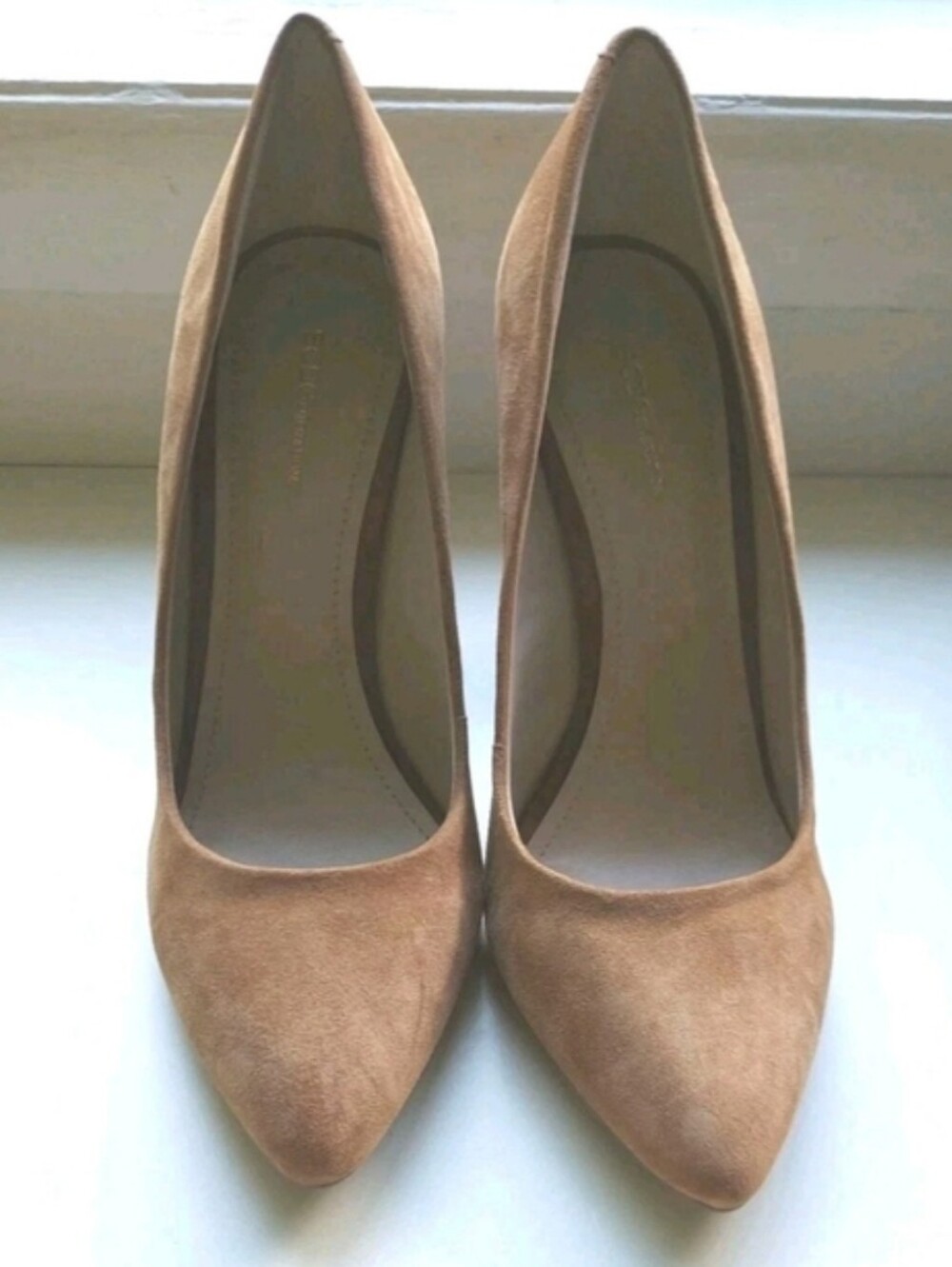 BCBGeneration Suede Camel Tan Pointed Toe Block Heel Pumps Size 10 - Picture 6 of 16